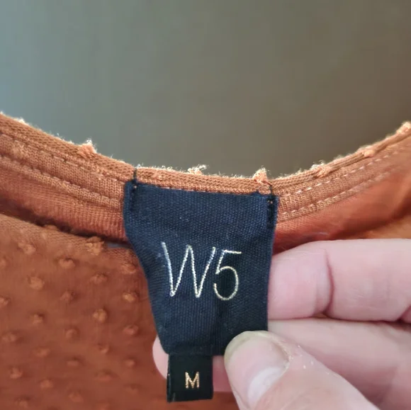 Pumpkin colored top - Picture 2 of 2